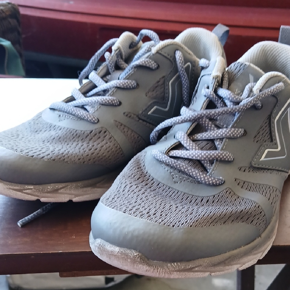 Vionic Gray Women's Athletic Sneakers